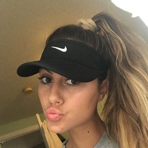 girls nike visor
